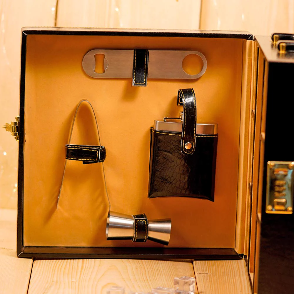 Black Portable Wine Bar Set - Image 6