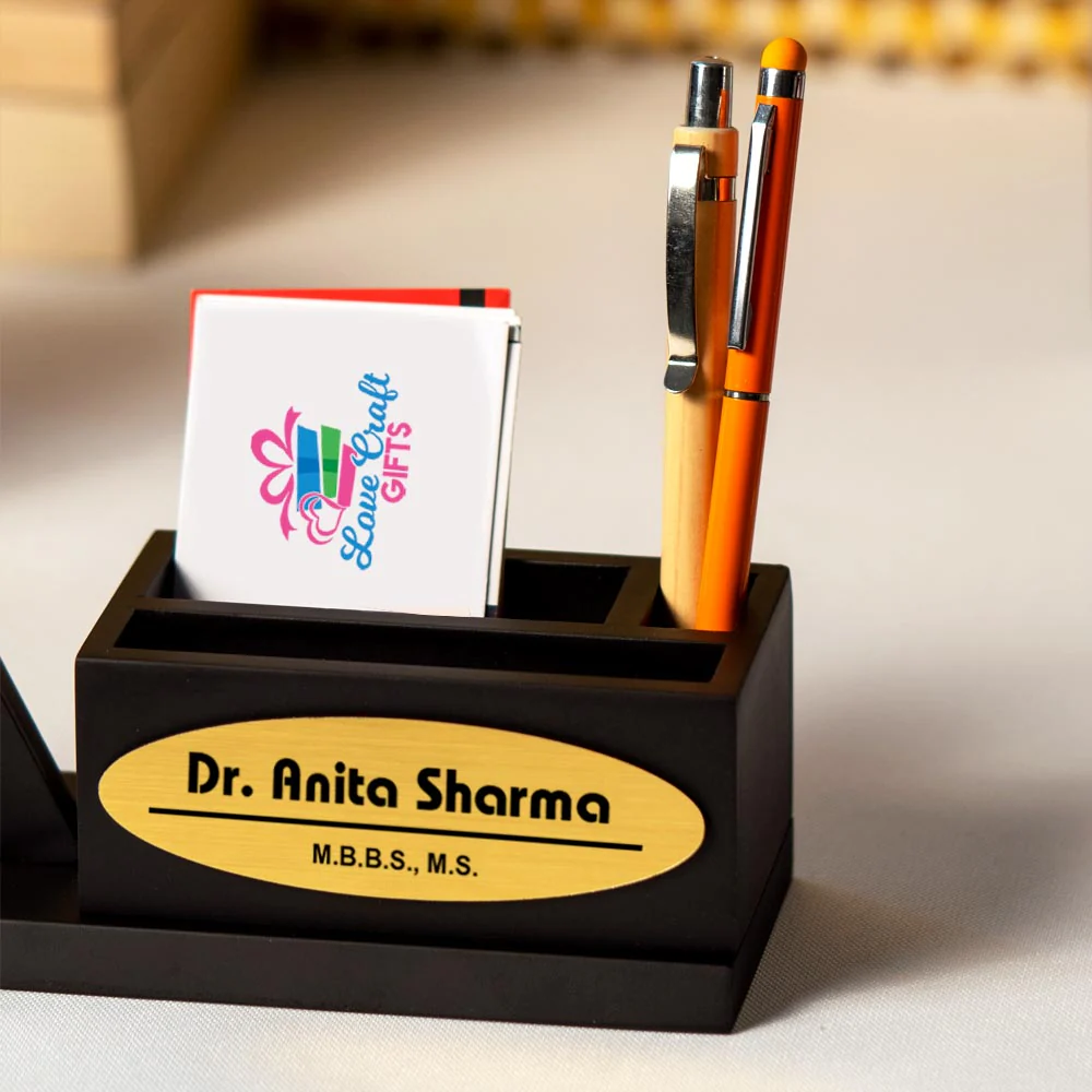 Personalized Black Wooden Pen Stand With Clock And Name - Image 3
