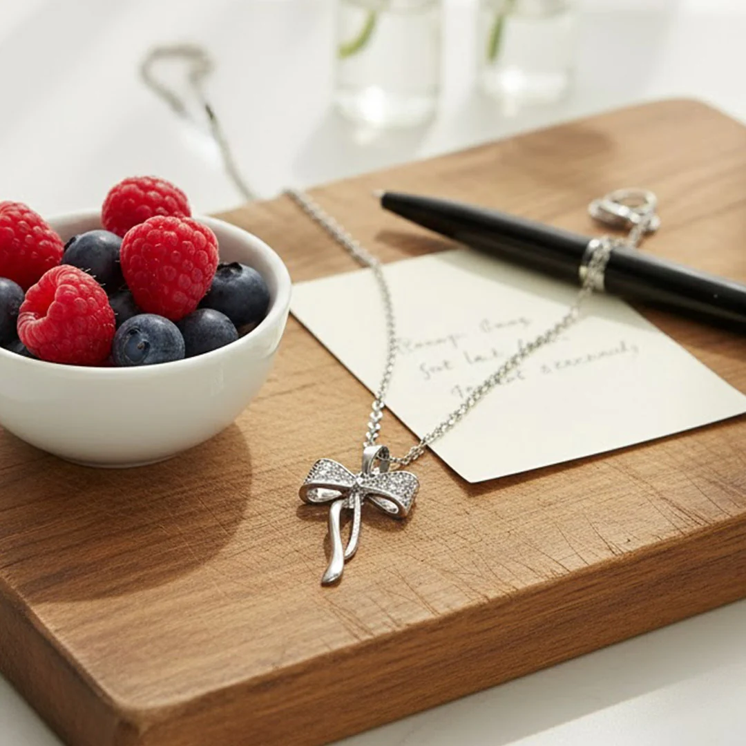 Bow Knot Pendant Necklace – Elegant Silver - Image 5