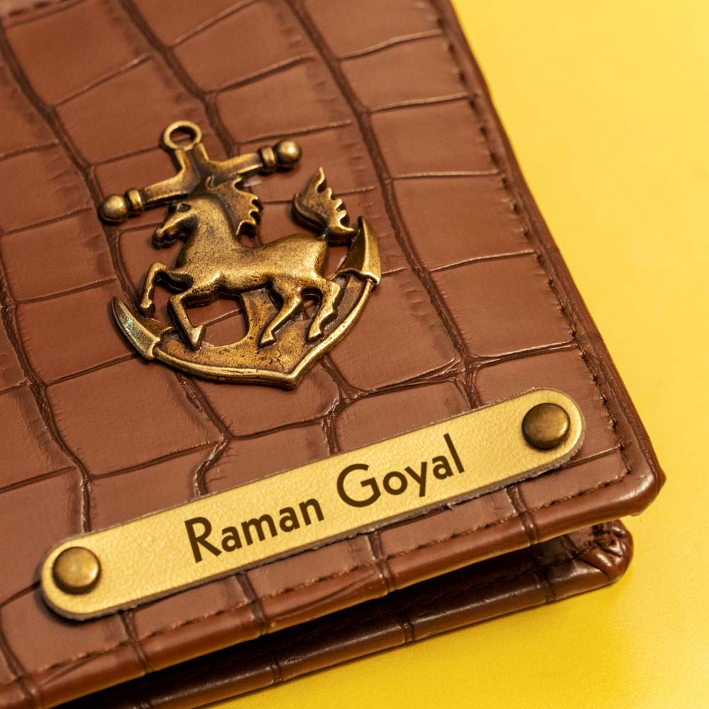 Personalized Men Wallet - Brown - Image 3