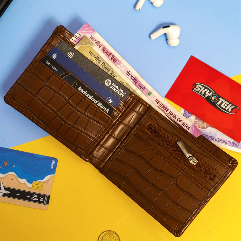 Personalized Men Wallet - Brown - Image 4
