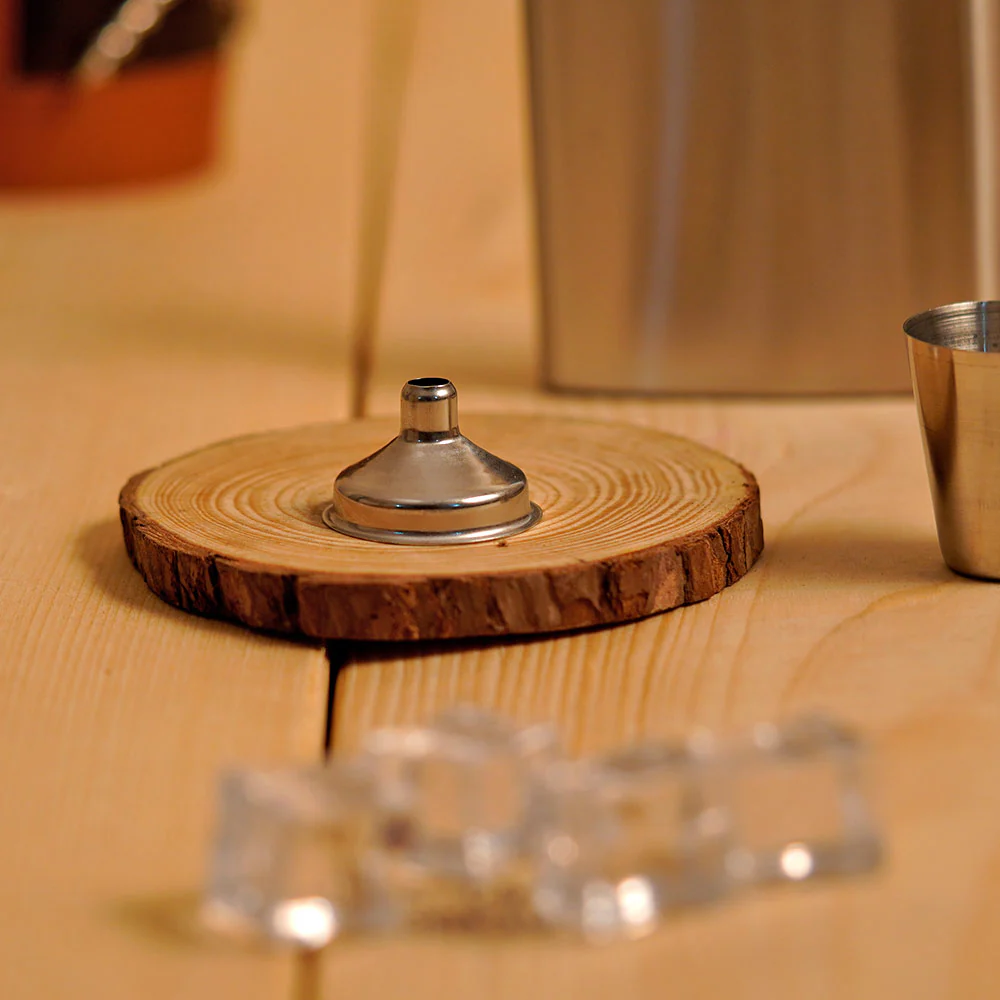 Customized Hip Flask And Shot Glasses Set - Image 5