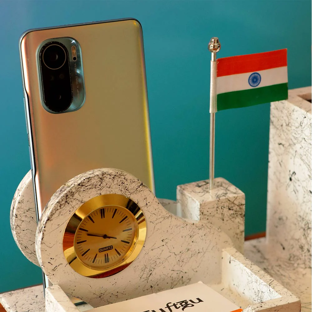 Customized Wooden Pen Stand With Clock, Indian Flag, Ashok Pillar - Image 4