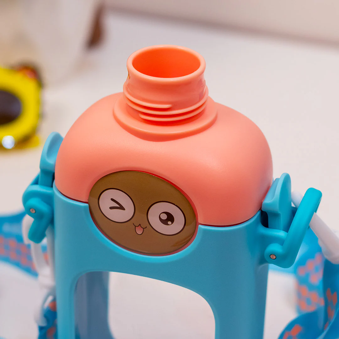 Cute Wink Face Kids Water Bottle - Image 7