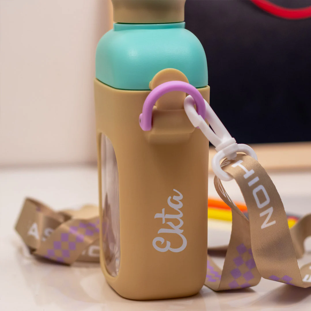 Cute Wink Face Kids Water Bottle - Image 9