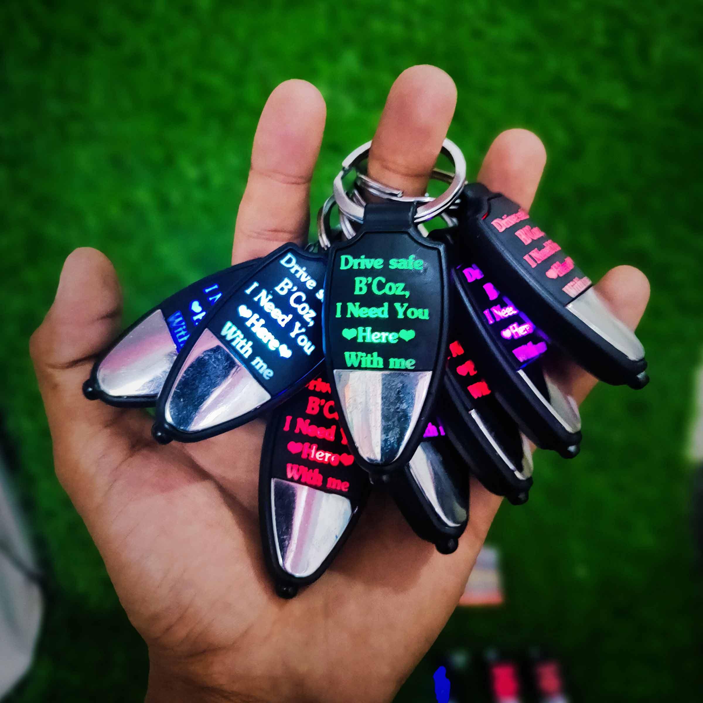 DRIVE SAFE LIGHT KEYCHAIN - Image 3