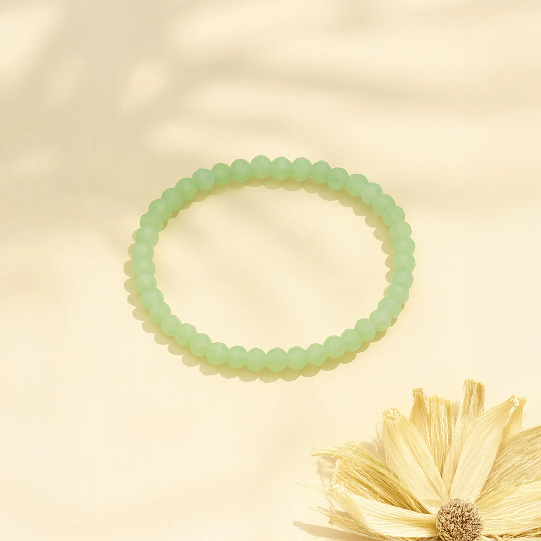 Green Bead Bracelet Gift Box - Image 4