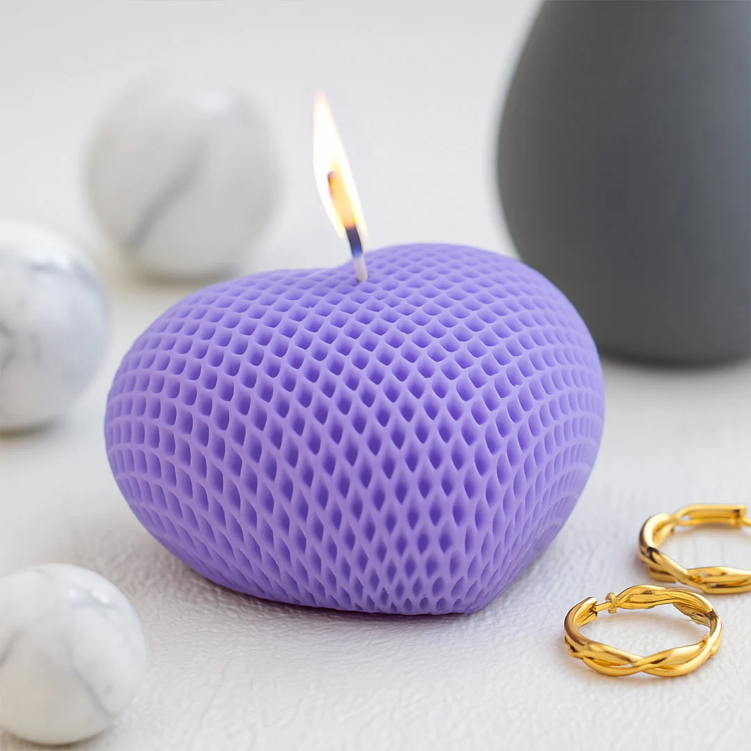 Heart Textured Soy Wax Candle - Image 3