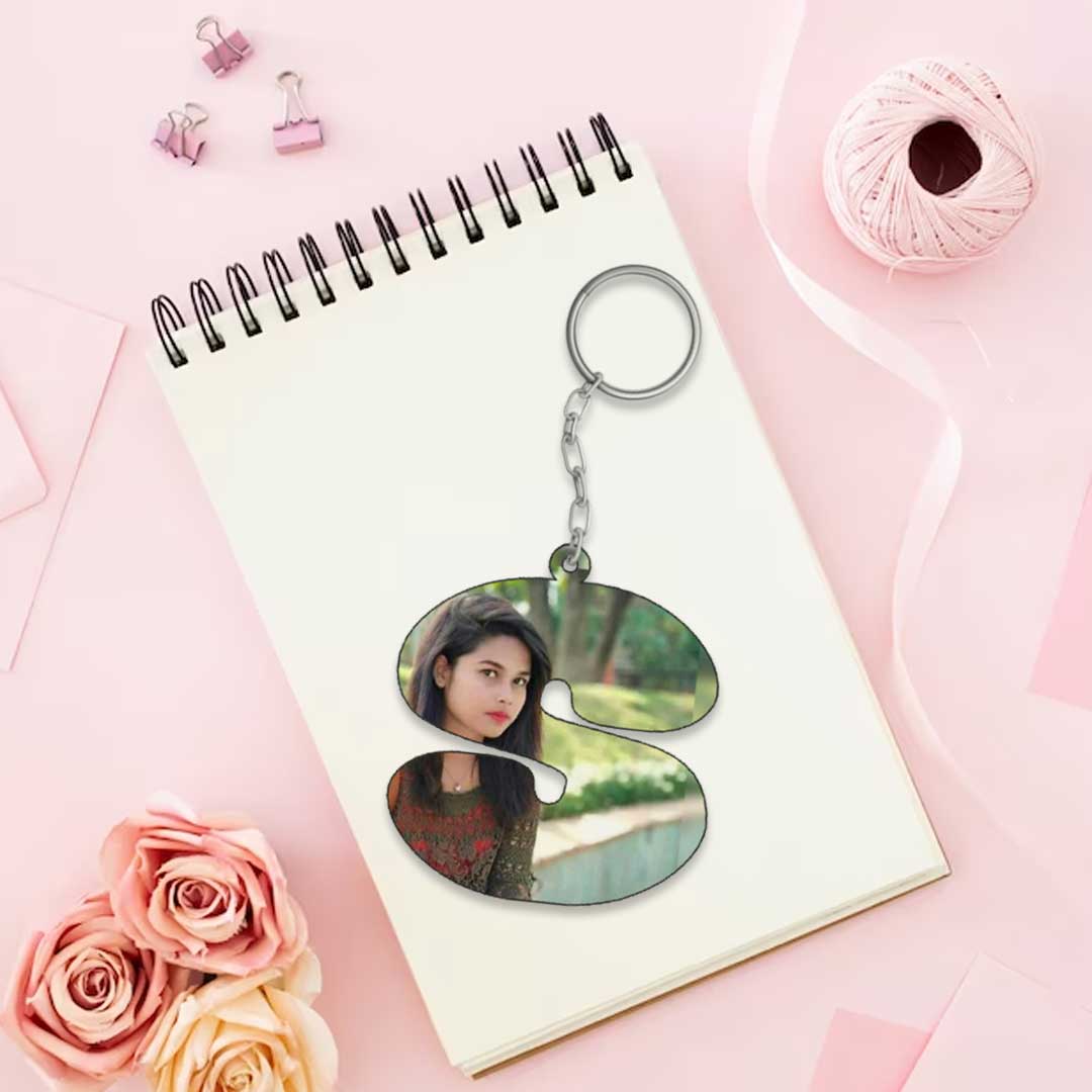 Moon Shape Photo Frame With Pen &amp; Keychain - 8X12 Inch - Image 3