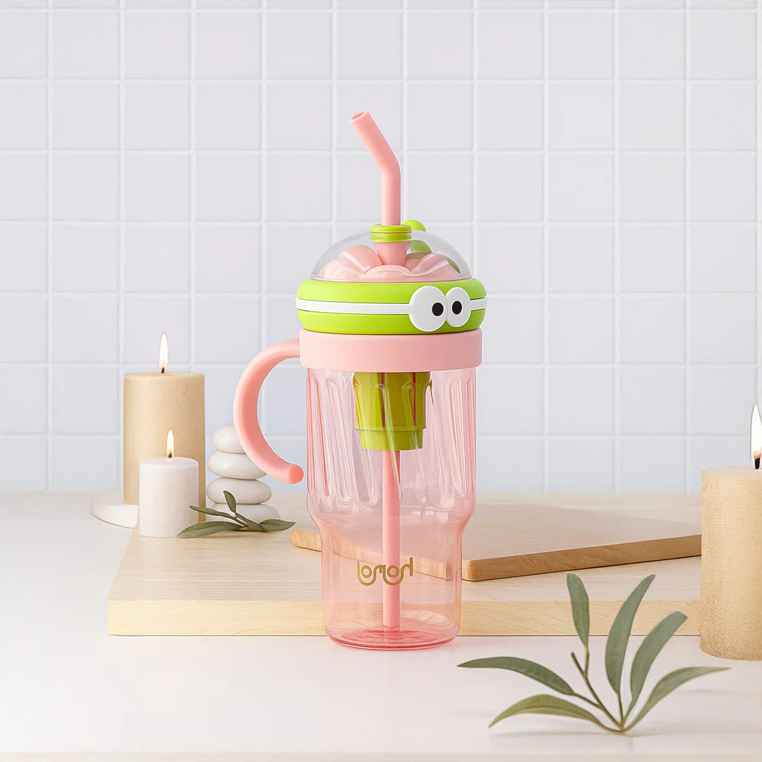 Personalized Cartoon Sipper Bottle with Straw - Image 4