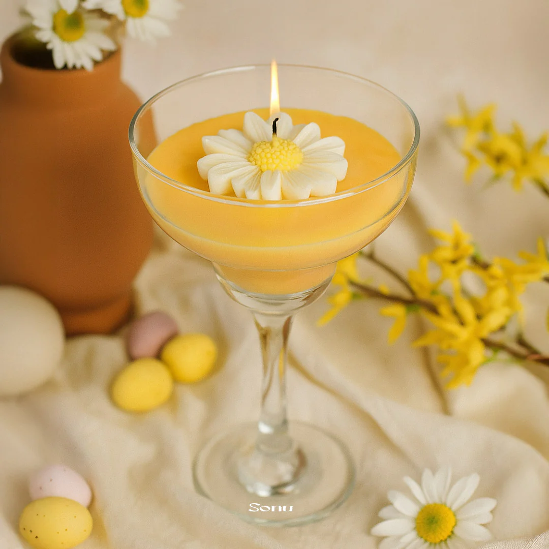 Personalized Daisy Flower Candle in Cocktail Glass