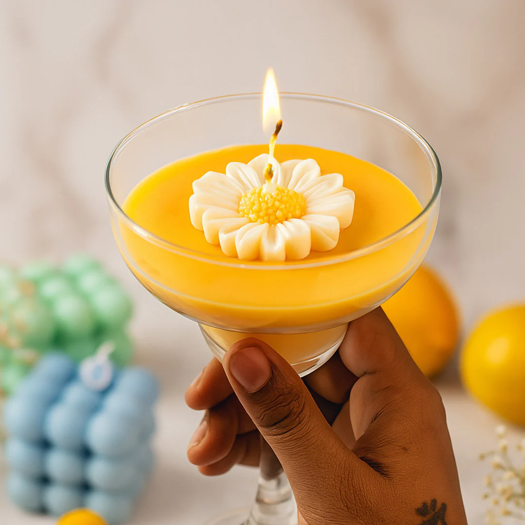 Personalized Daisy Flower Candle in Cocktail Glass - Image 4