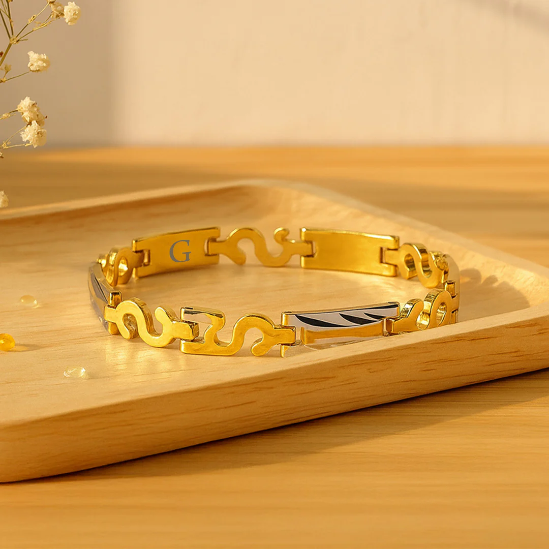 Personalized Designer Golden Chain Bracelet for Men - Image 3