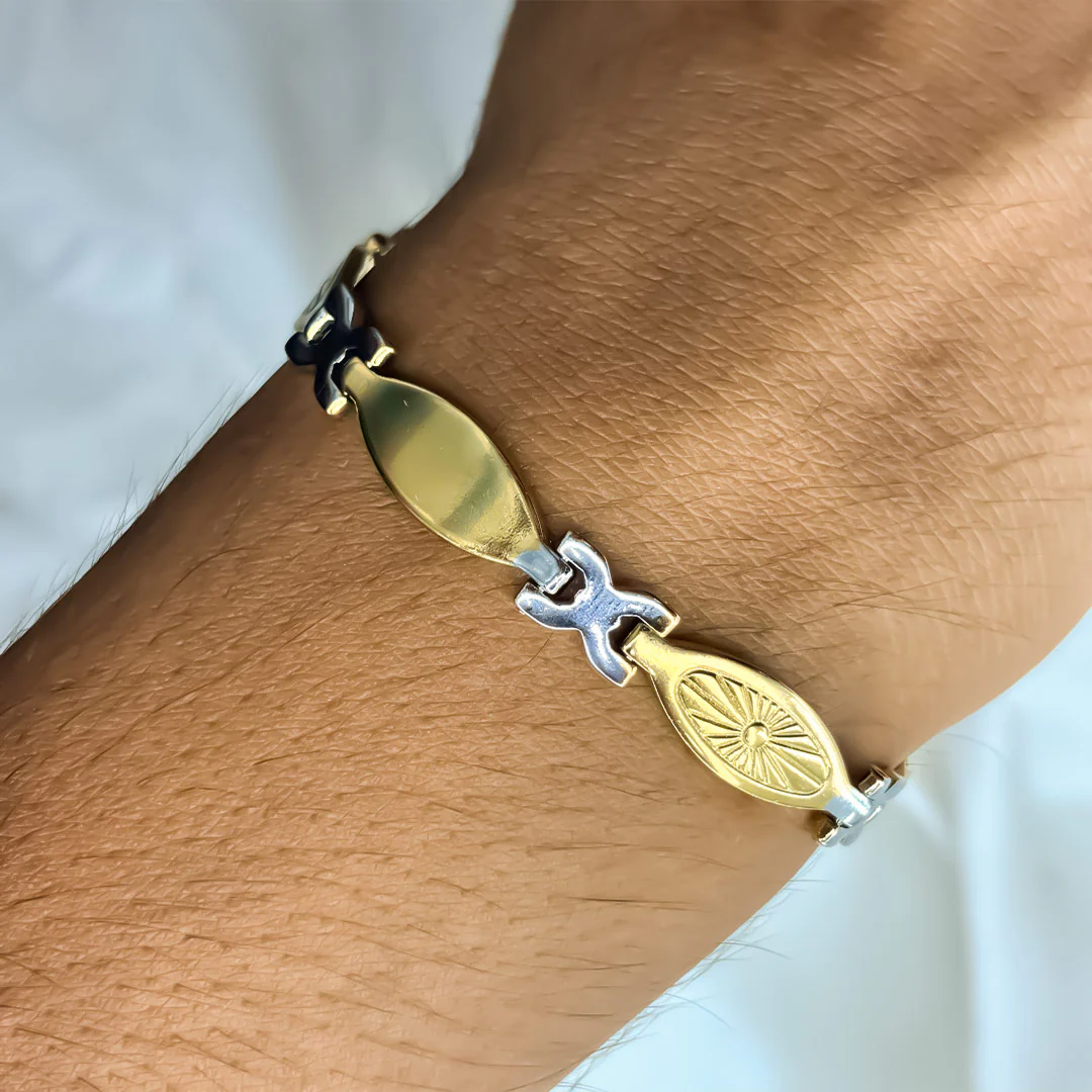 Personalized Golden Chain Bracelet for Men - Image 4