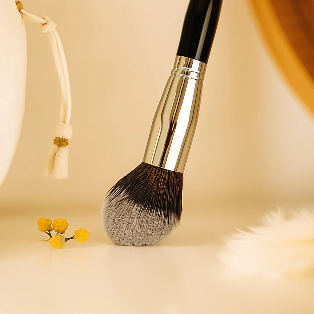 Personalized Swiss Beauty 12 -Piece Makeup Brush Set - Image 10