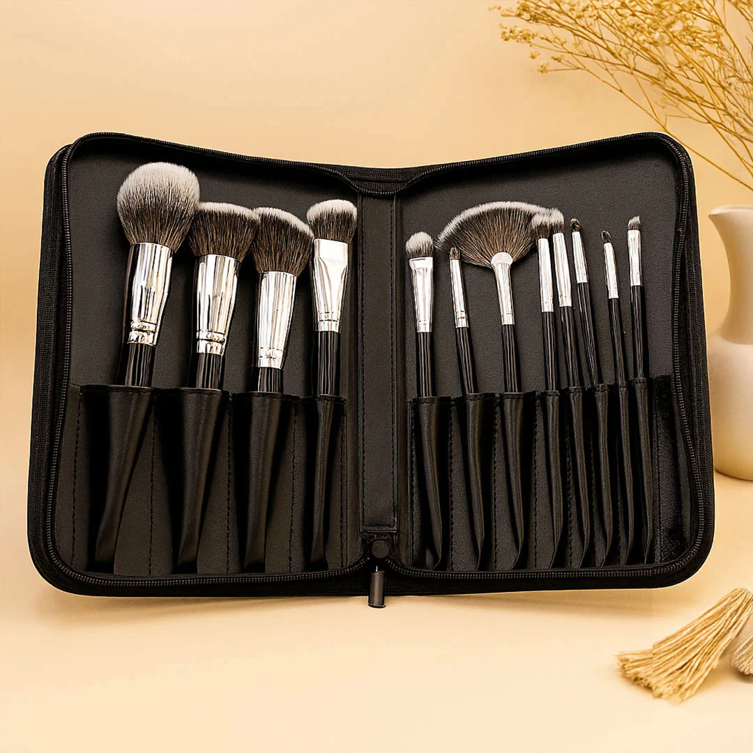 Personalized Swiss Beauty 12 -Piece Makeup Brush Set - Image 7