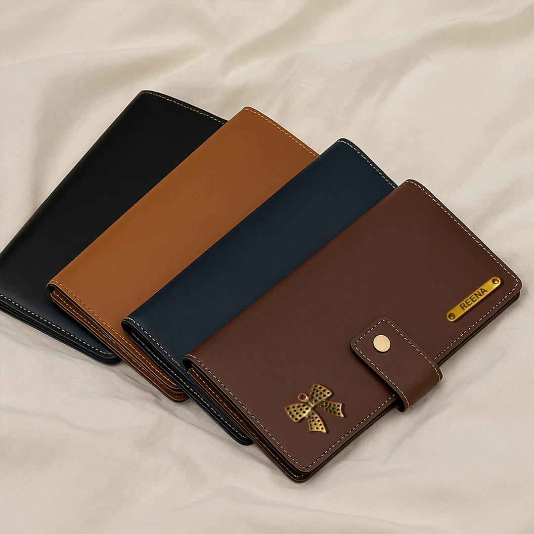 Personalized Women’s Travel Organizer