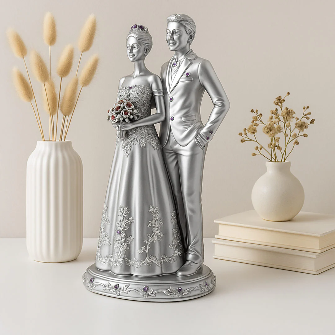 Silver Couple Wedding Figurine - Image 4