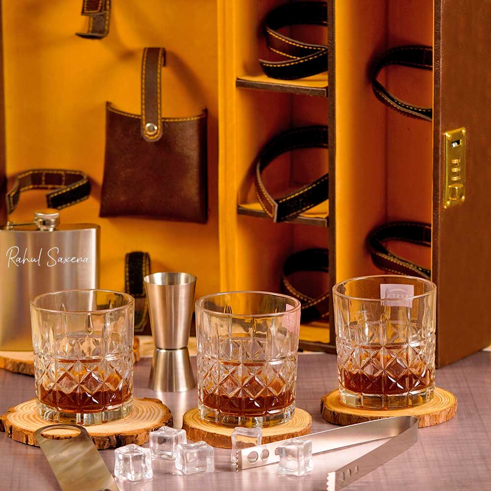 Brown Portable Wine Bar Set - Image 3