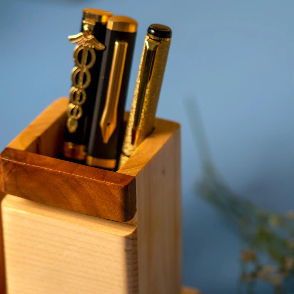 Wooden Pen Stand With Name and Clock - Image 4